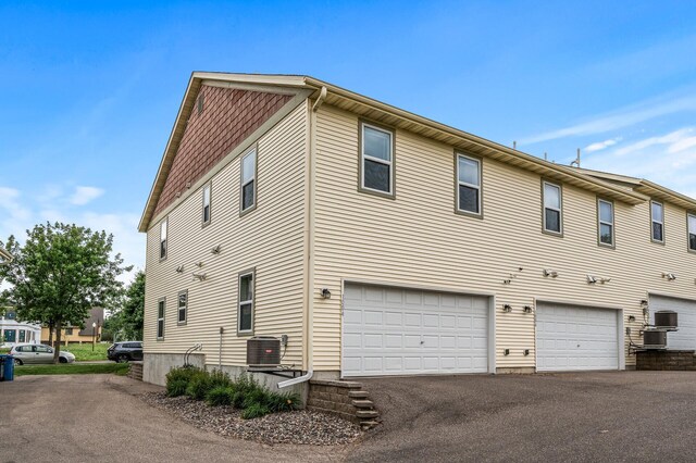 1004 Van White Memorial Blvd, Minneapolis, MN 55411 - photo 32