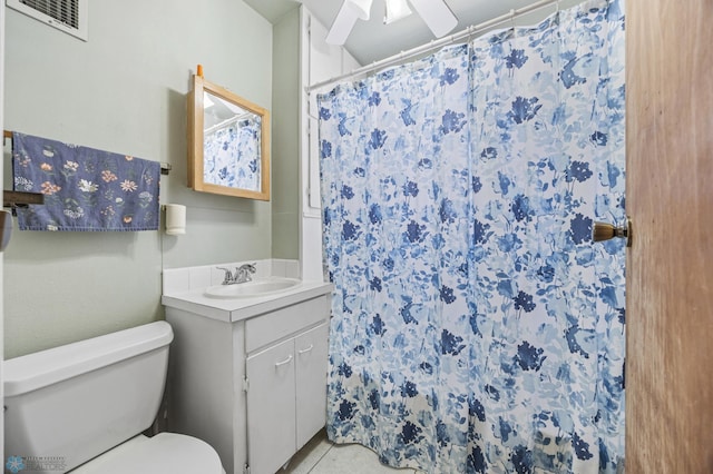 1307 5th St S, Fargo, ND 58103 - full bath with vanity and curtained shower