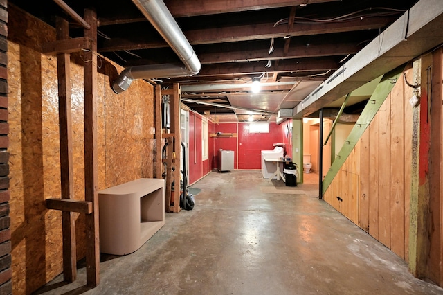619 9th Ave, Grand Rapids, MN 55744 - view of below grade area