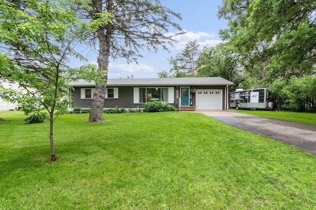 712 Shady Ln SW, Alexandria, MN 56308 - ranch-style home with driveway, a garage, and a front yard