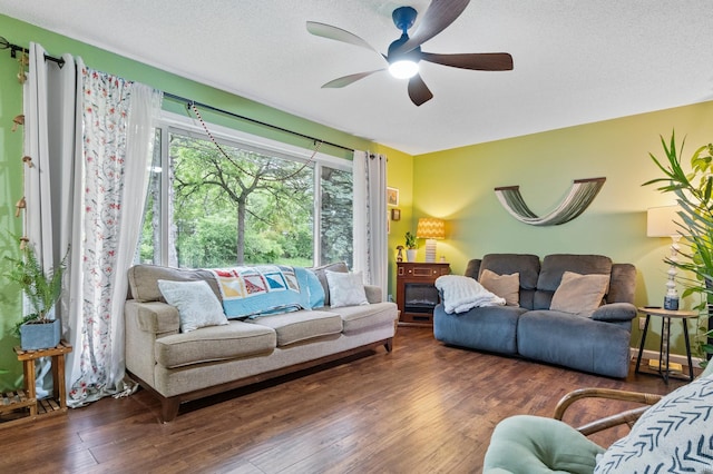 712 Shady Ln SW, Alexandria, MN 56308 - living area with ceiling fan, wood finished floors, and a textured ceiling