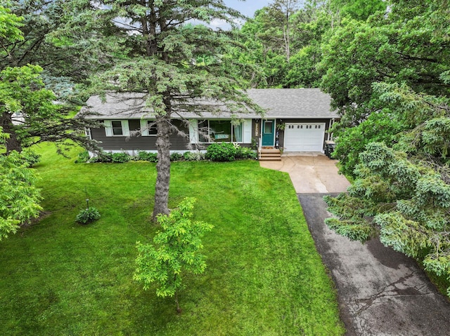 712 Shady Ln SW, Alexandria, MN 56308 - ranch-style home featuring driveway, an attached garage, a front lawn, and roof with shingles