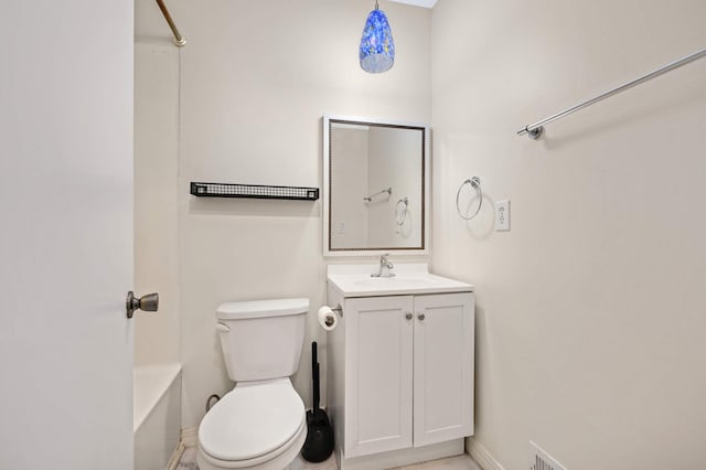 2783 Upland Ct, Plymouth, MN 55447 - bathroom featuring vanity and bathing tub / shower combination