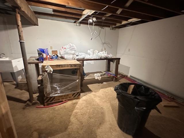 709 Summit St, Aurora, MN 55705 - unfinished below grade area with a sink