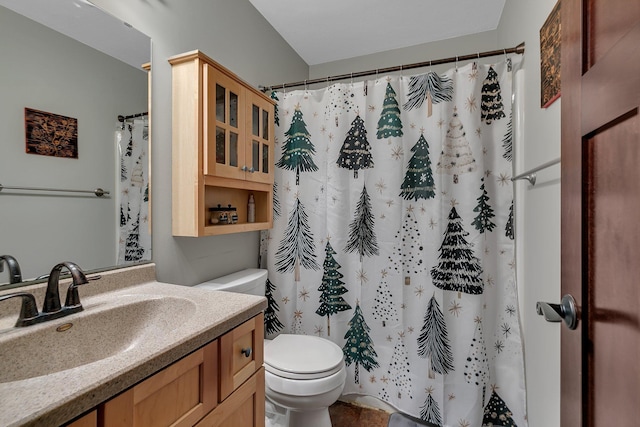 12940 8th Ave N, Zimmerman, MN 55398 - full bathroom with vanity and curtained shower