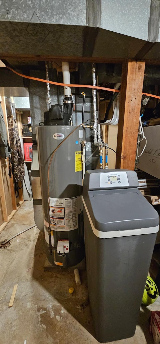 210 E St S, Underwood, MN 56586 - utilities featuring water heater