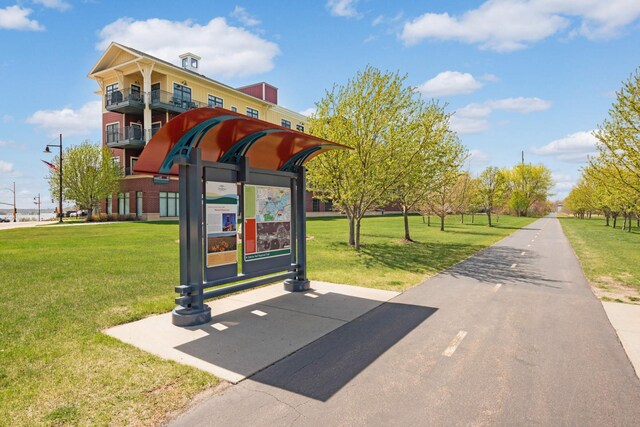 4100 Spring St Unit 310, Spring Park, MN 55384 - surrounding community with a yard