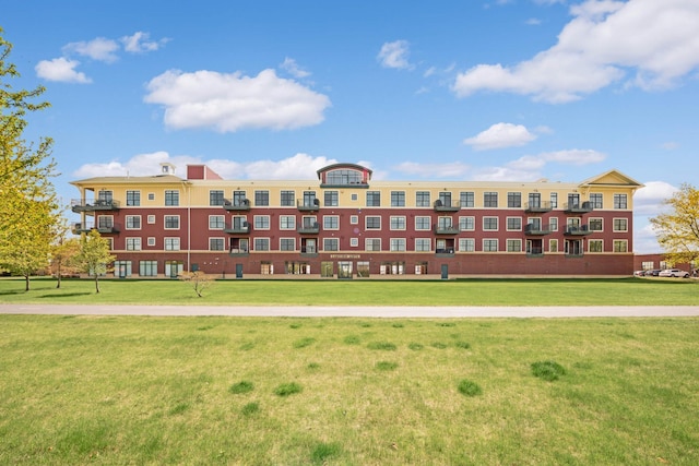 4100 Spring St Unit 310, Spring Park, MN 55384 - view of community with a lawn