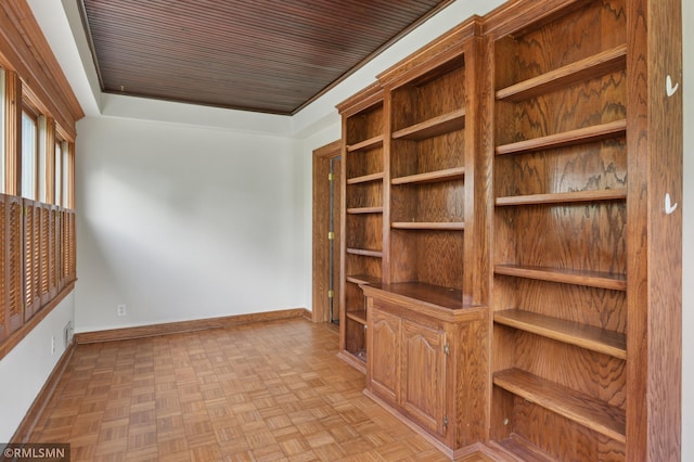 76 Western Ave N, Saint Paul, MN 55102 - unfurnished room featuring baseboards