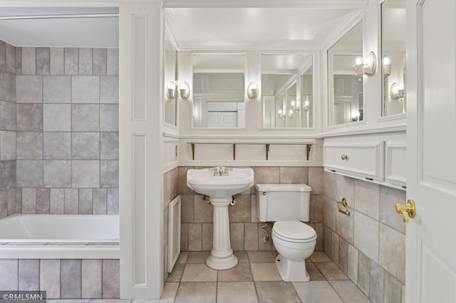 76 Western Ave N, Saint Paul, MN 55102 - bathroom with toilet and tile patterned floors