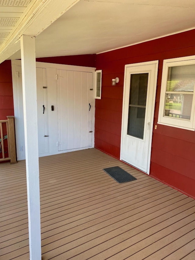 411 Broadway St, Redwood Falls, MN 56283 - view of deck