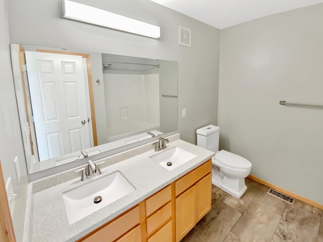 15579 June Grass Ln, Eden Prairie, MN 55347 - bathroom with double vanity and bathing tub / shower combination