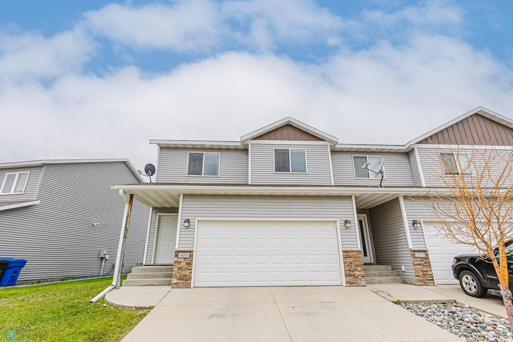 4283 51st St S, Fargo, ND 58104 - photo 1