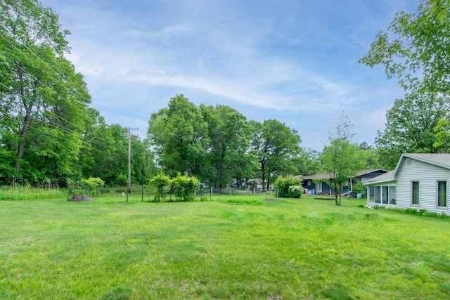 2103 Graydon Ave, Brainerd, MN 56401 - view of yard with view of wooded area
