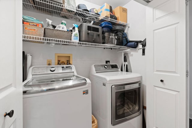 3850 Plymouth Blvd Unit 212, Plymouth, MN 55446 - laundry area with washing machine and clothes dryer