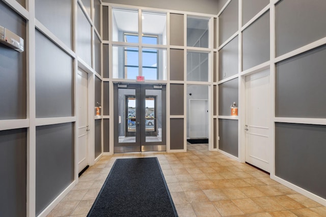 445 Wacouta St Unit 403, Saint Paul, MN 55101 - lobby featuring a high ceiling