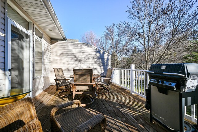 14802 Margaret Pl, Minnetonka, MN 55345 - wooden terrace with grilling area