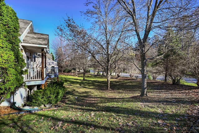 14802 Margaret Pl, Minnetonka, MN 55345 - view of grassy yard