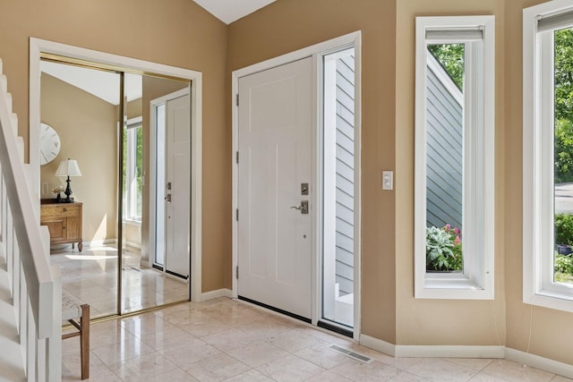 8155 134th St W, Apple Valley, MN 55124 - foyer entrance with baseboards