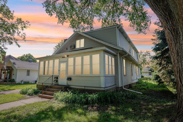 1384 Midway Pkwy, Saint Paul, MN 55108 - view of front of house featuring entry steps