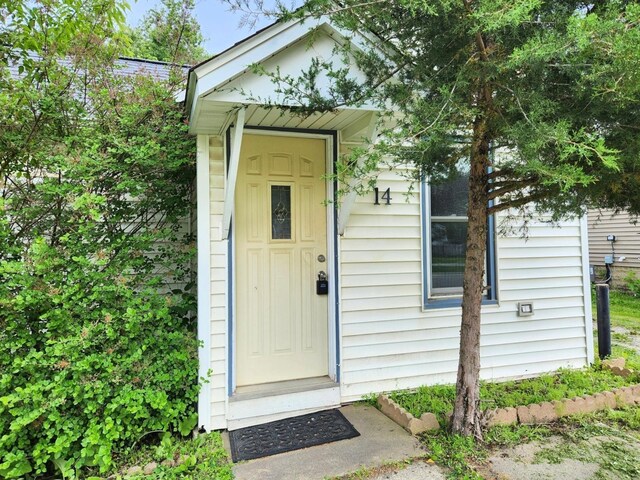14 4th Ave SE, Dodge Center, MN 55927 - view of entrance to property