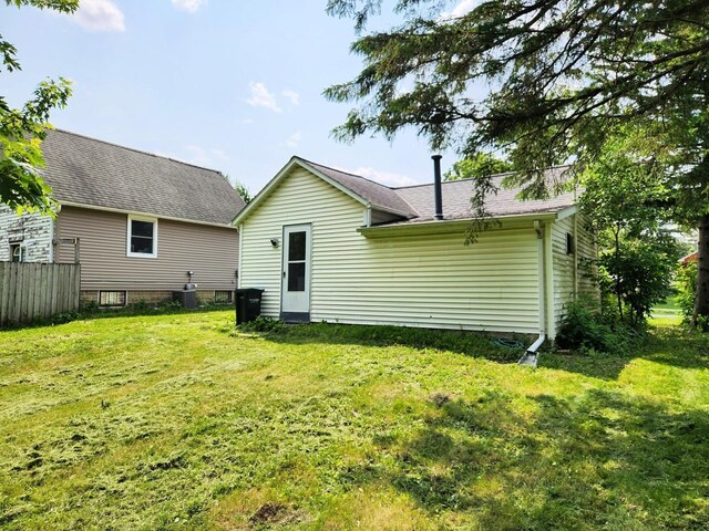 14 4th Ave SE, Dodge Center, MN 55927 - view of rear view of house
