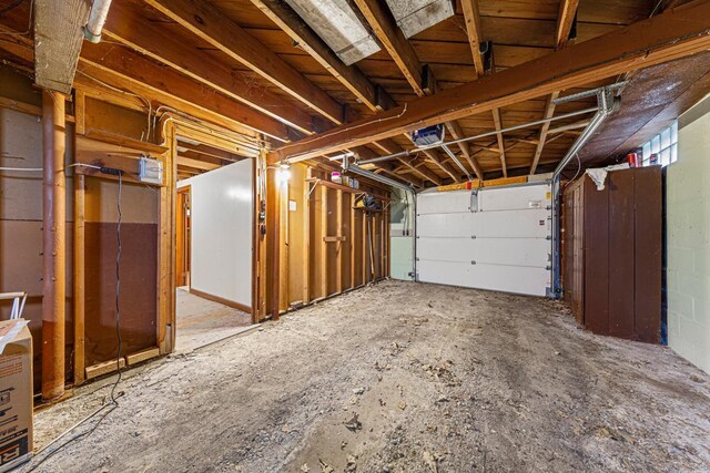 1819 4th Ave, Mankato, MN 56001 - view of garage