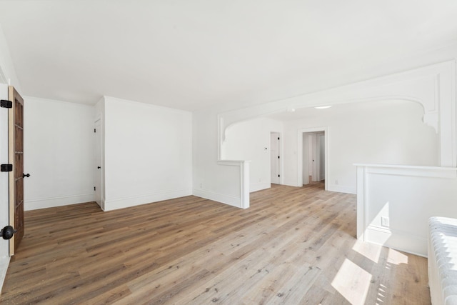 987 Dayton Ave, Saint Paul, MN 55104 - spare room featuring light wood-style floors and baseboards