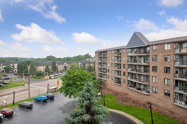 2601 Kenzie Ter Unit 402, Saint Anthony, MN 55418 - view of property with uncovered parking