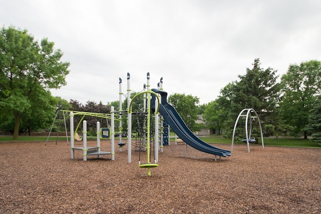 544 Auburn Pl NW Unit H, Elk River, MN 55330 - view of community play area