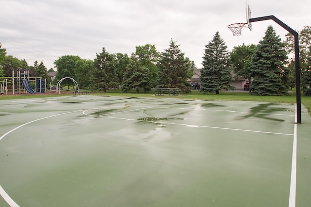 544 Auburn Pl NW Unit H, Elk River, MN 55330 - view of sport court featuring community basketball court