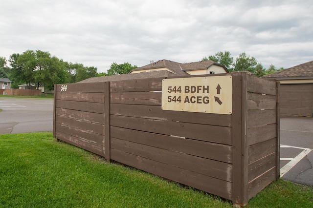 544 Auburn Pl NW Unit H, Elk River, MN 55330 - view of gate