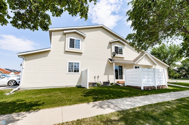 2383 58th Ave S Unit A, Fargo, ND 58104 - view of front of house featuring a front lawn
