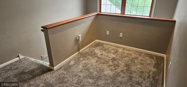 1470 Sims Rd NW, Oak Grove, MN 55011 - detailed view of carpet floors and baseboards