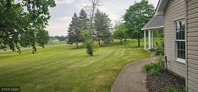1470 Sims Rd NW, Oak Grove, MN 55011 - view of grassy yard