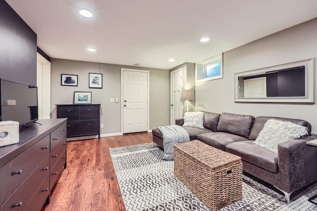 5112 Willow Ln, Minnetonka, MN 55345 - living area with wood finished floors and recessed lighting