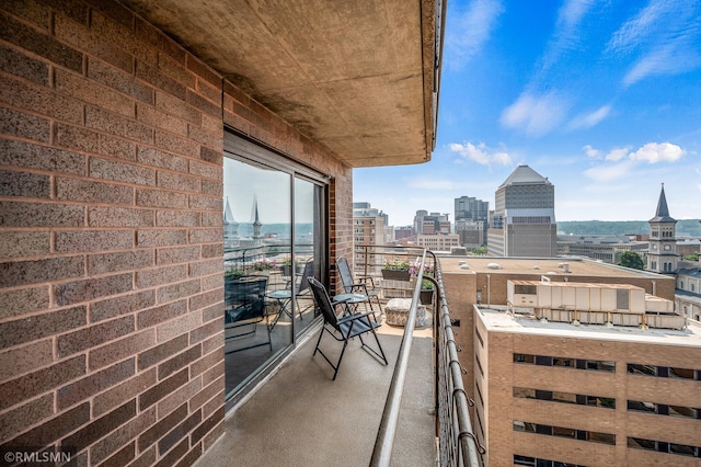 26 10th St W Unit 1409, Saint Paul, MN 55102 - balcony featuring a city view
