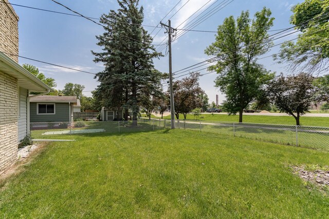 912 11 1/2 St SW, Rochester, MN 55902 - view of fenced backyard
