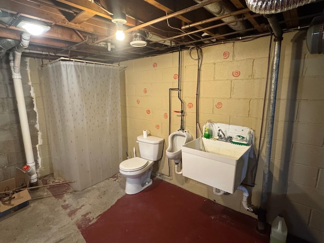 401 5th St NE, Barnesville, MN 56514 - unfinished below grade area with a sink