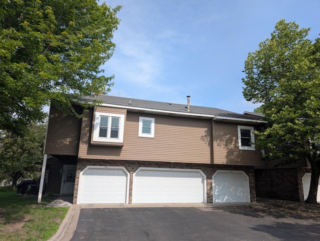 1870 Southpointe Ter Unit W1870, Eagan, MN 55122 - photo 1