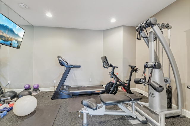 3287 Norcrest Ave N, Baytown Twp, MN 55082 - exercise area with recessed lighting