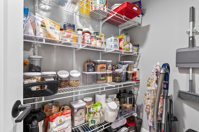 6855 Timber Crest Dr, Maple Grove, MN 55311 - view of pantry