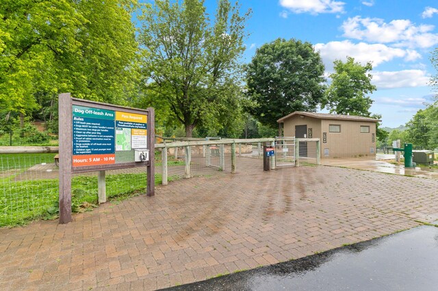6855 Timber Crest Dr, Maple Grove, MN 55311 - surrounding community featuring a gate