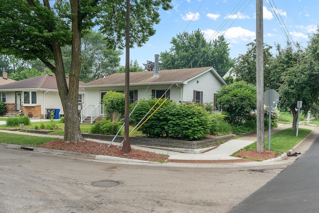2022 Nokomis Ave, Saint Paul, MN 55119 - view of single story home