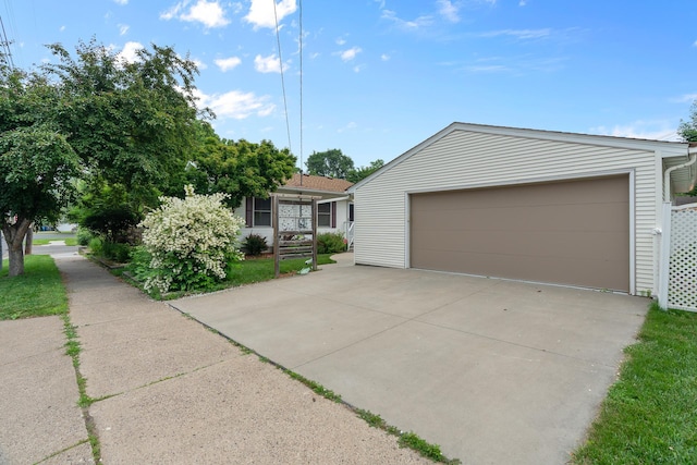 2022 Nokomis Ave, Saint Paul, MN 55119 - view of single story home