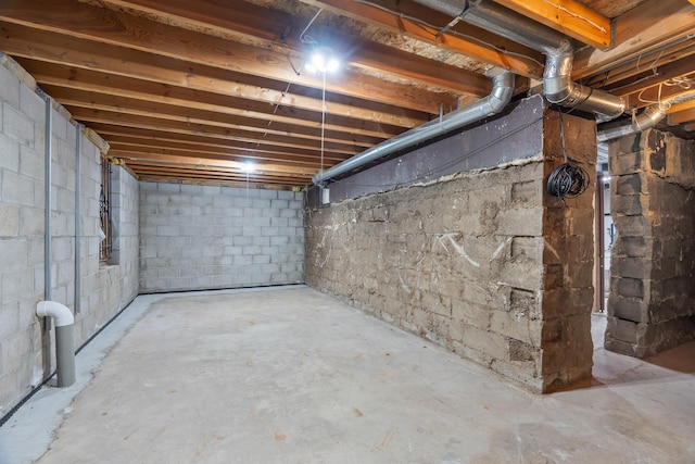 2022 Nokomis Ave, Saint Paul, MN 55119 - view of unfinished below grade area