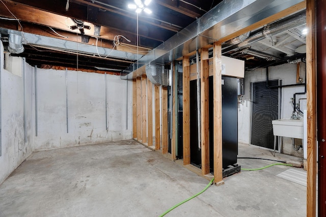 2022 Nokomis Ave, Saint Paul, MN 55119 - unfinished below grade area featuring a sink