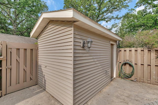 512 Greenview Ct, Sartell, MN 56377 - view of outdoor structure with a gate