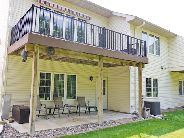 17098 Pheasant Meadow Ln SW, Prior Lake, MN 55372 - rear view of property with a balcony