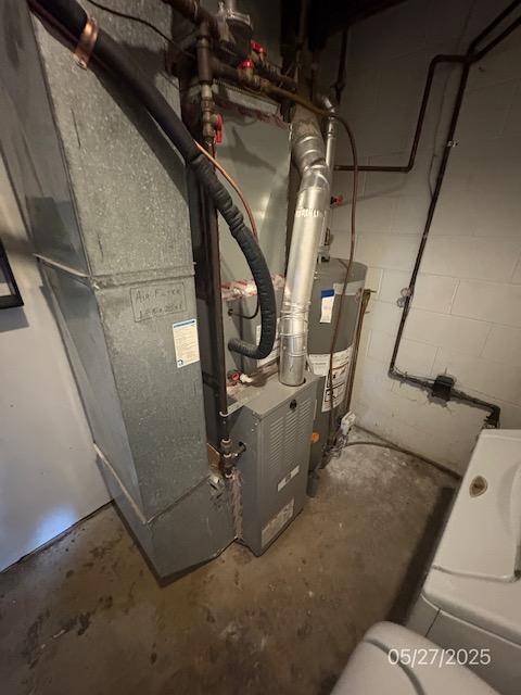 6769 Humboldt Ave N, Brooklyn Center, MN 55430 - utilities with water heater